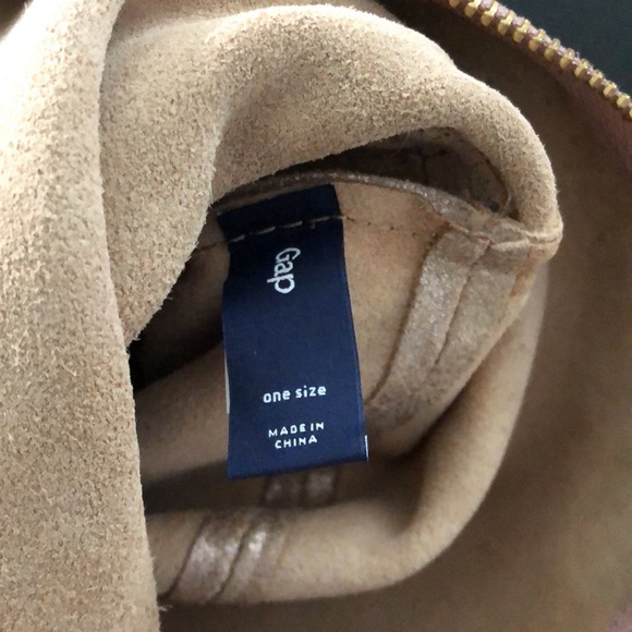 Gap leather fold over clutch purse - Picture 3 of 5